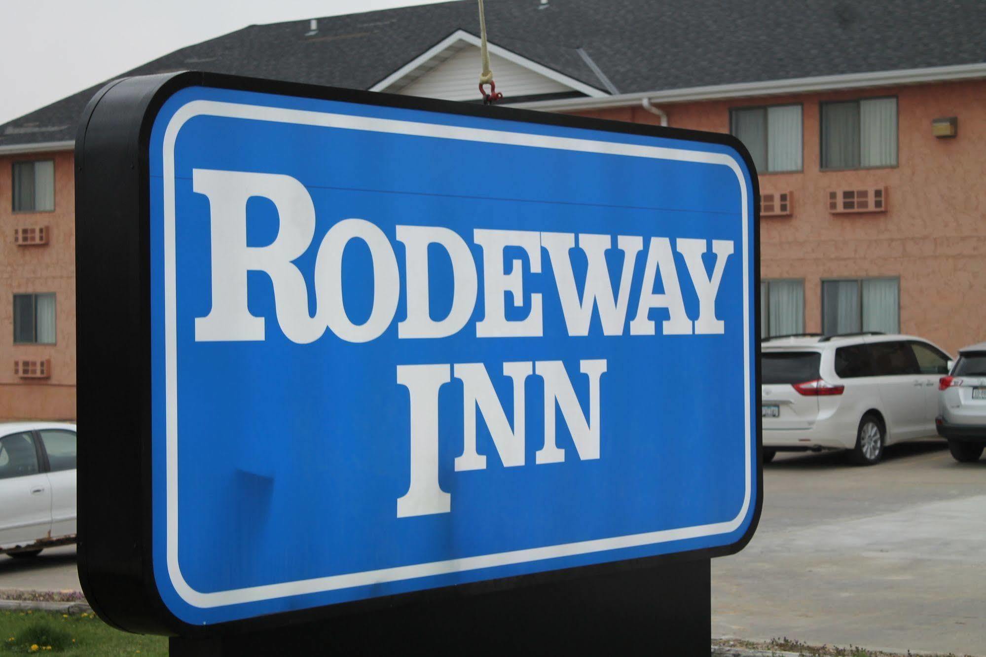 Rodeway Red Oak
